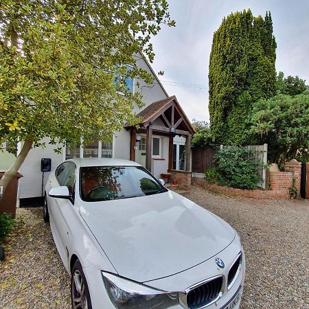 Spacious Beautiful And Warm Cottage With Parking Chelmsford Exteriér fotografie