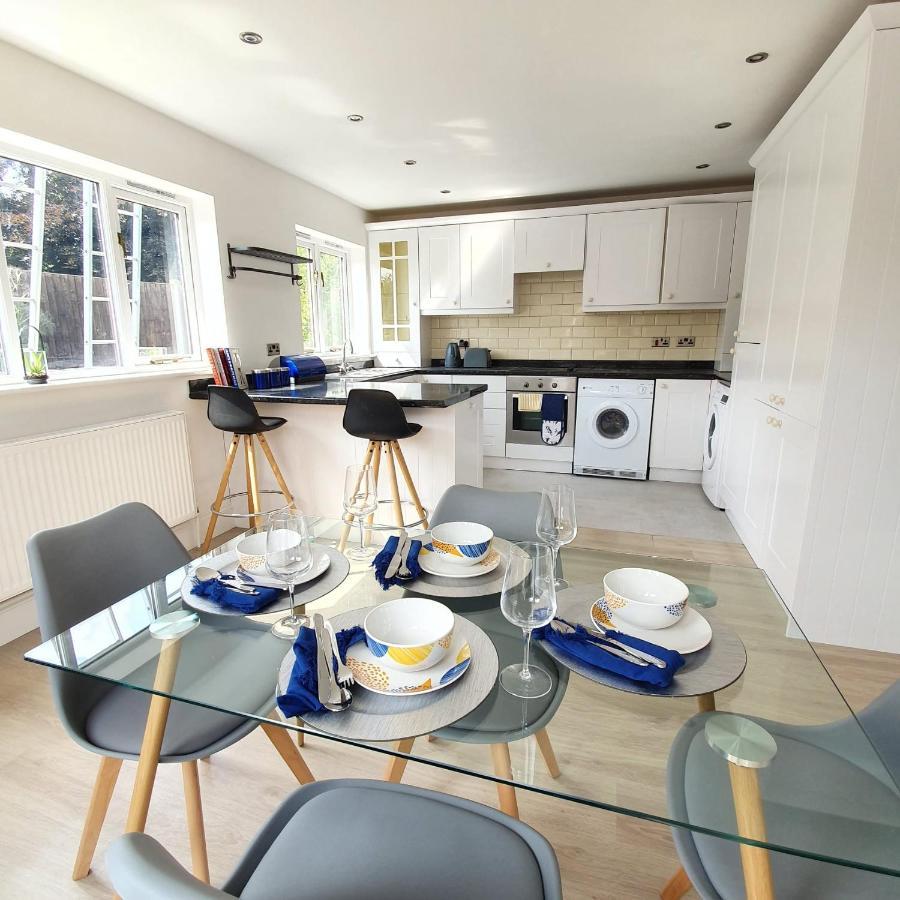 Spacious Beautiful And Warm Cottage With Parking Chelmsford Exteriér fotografie